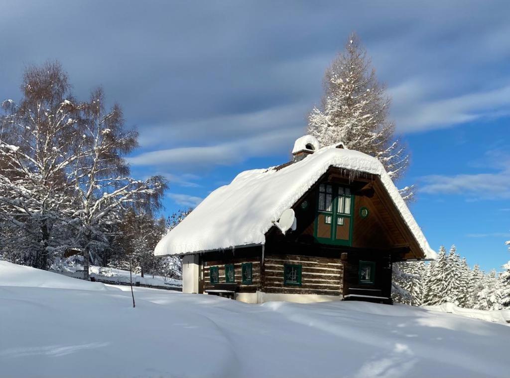 Ferienhaus Waldtraum Sankt Veit an der Glan Esterno foto