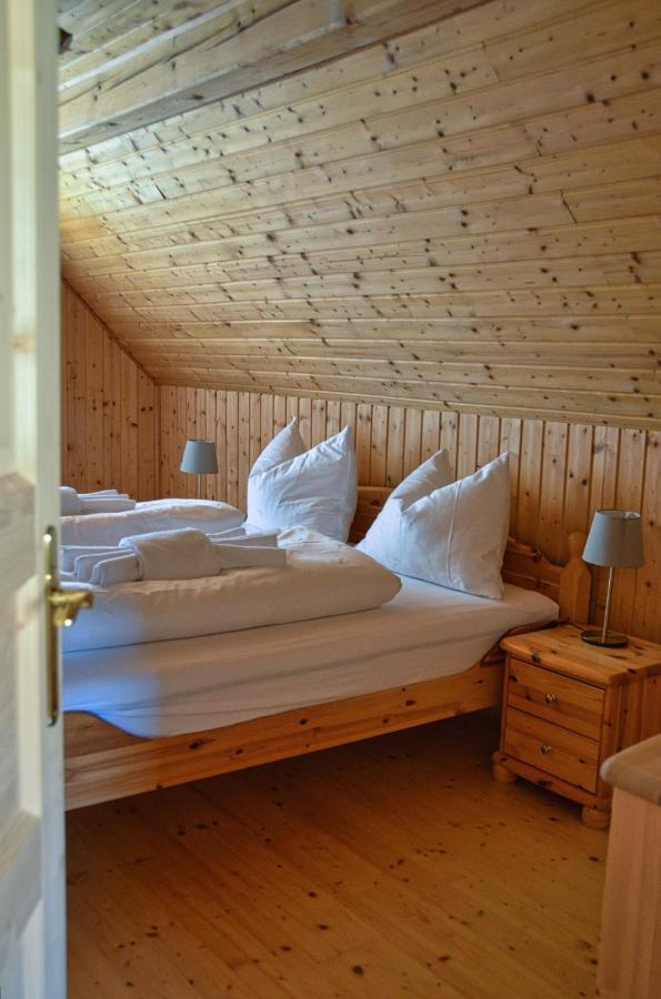 Ferienhaus Waldtraum Sankt Veit an der Glan Esterno foto
