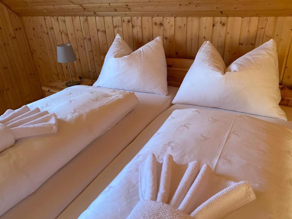 Ferienhaus Waldtraum Sankt Veit an der Glan Esterno foto